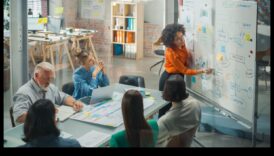 אנשי דמיוני ורואה צופה מיזמים כיצד המנהיגים של בימים אלה מעצבים את הדרך קדימה עבור הטקטיקה העסקית 2 אנשי חזון מיזמים: מנהיגים מעצבים את עתיד האסטרטגיה העסקית