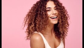 וידויים מתולתלים: שיתוף טיפים לאימוץ התלתלים הטבעיים שלך